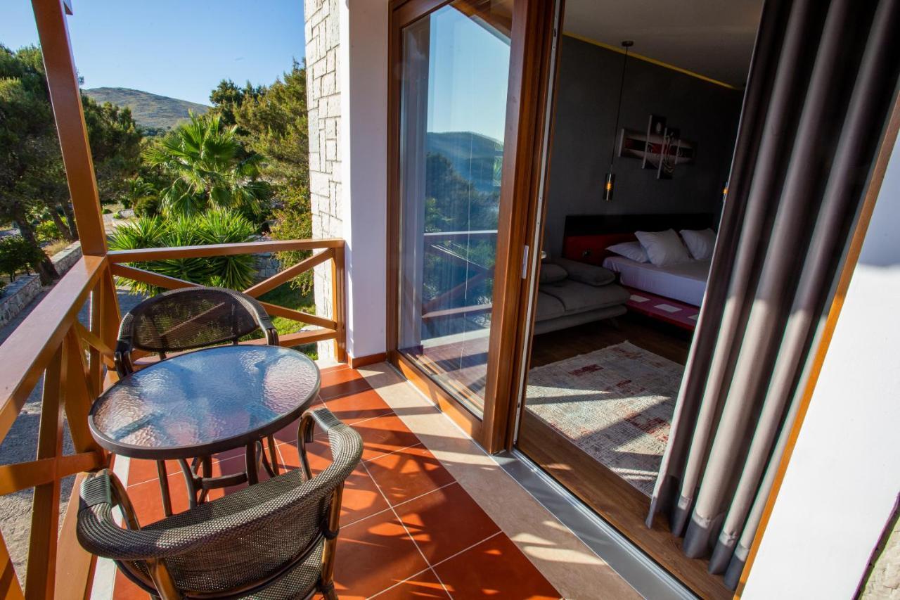 Villa Kristiano 21 Sarandë 外观 照片